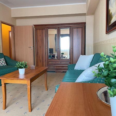 Koenig Hotel Надьканижа Экстерьер фото